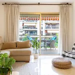 Mediterranean Way - Center アパート