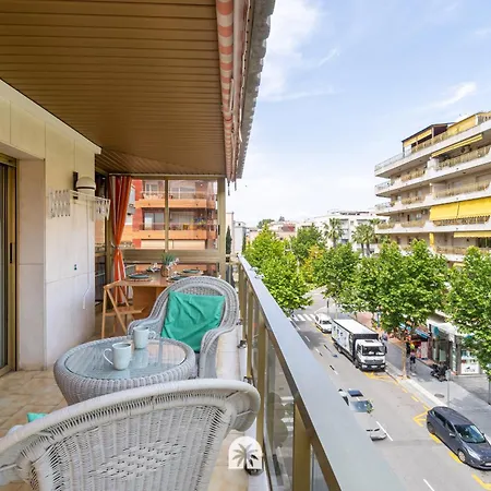 Mediterranean Way - Center Apartment *